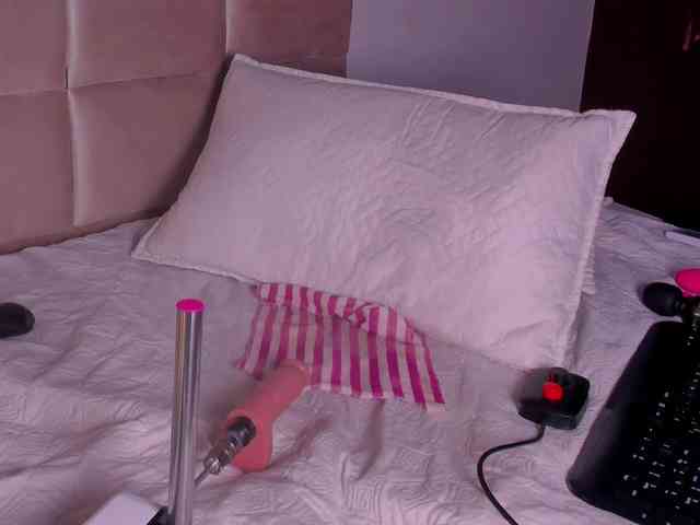 Abby-03 webcam