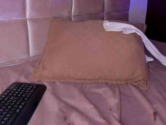 Abby-03 webcam