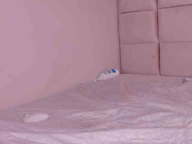 Abby-03 webcam