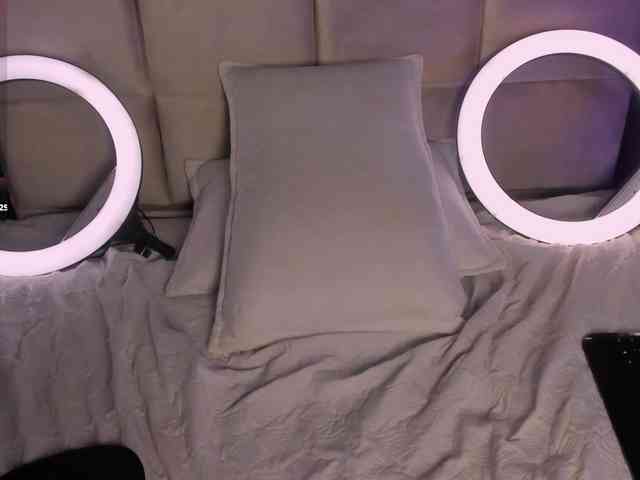 Abby-03 webcam