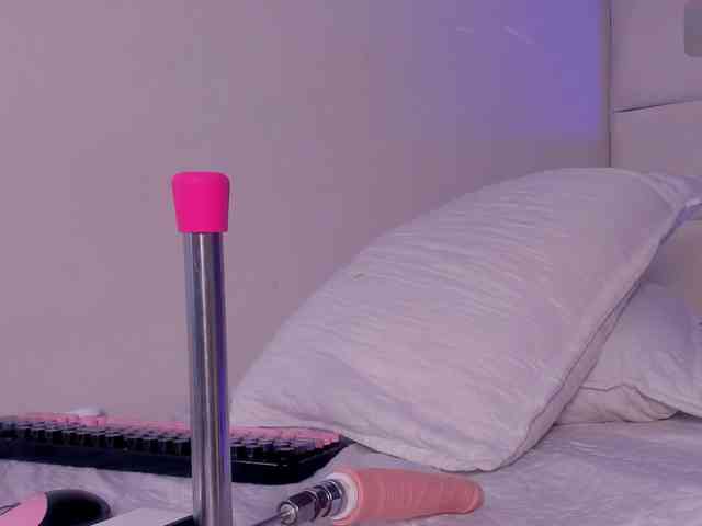 Abby-03 webcam