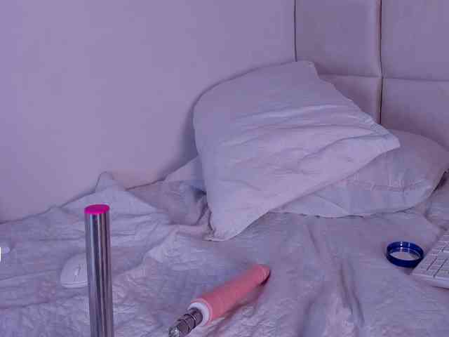 Abby-03 webcam