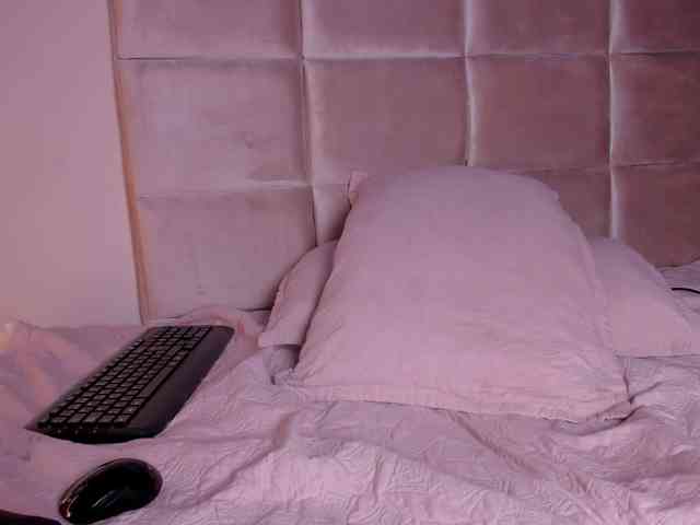 Abby-03 webcam