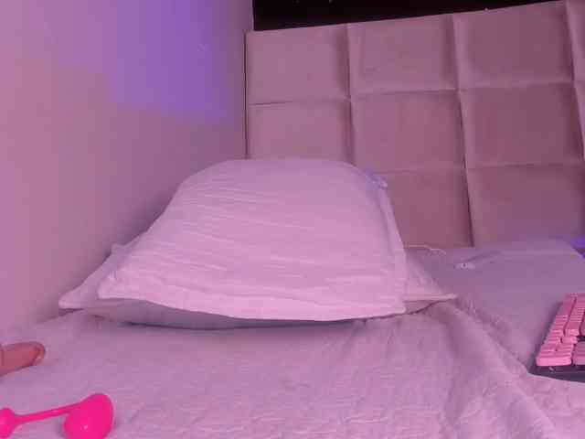 Abby-03 webcam