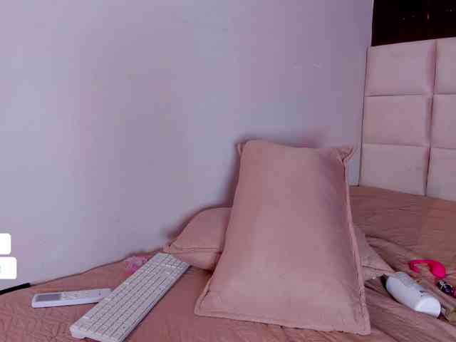 Abby-03 webcam