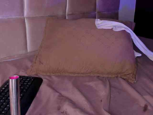 Abby-03 webcam