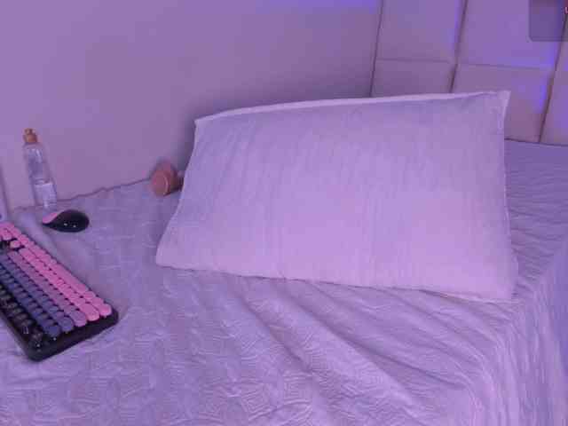 Abby-03 webcam