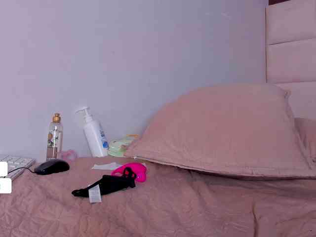 Abby-03 webcam
