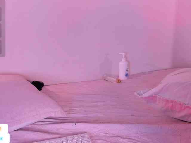 Abby-03 webcam