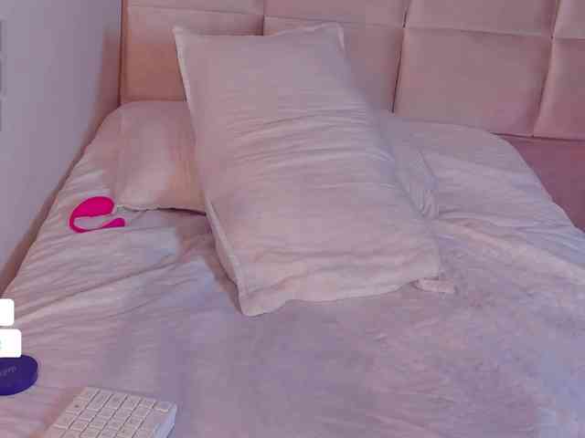 Abby-03 webcam