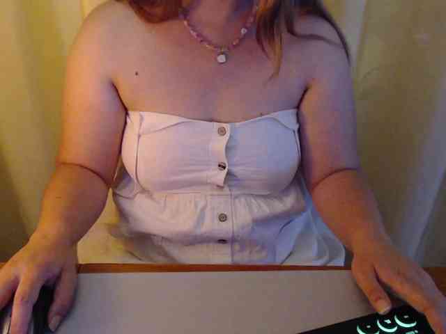 Chloe_