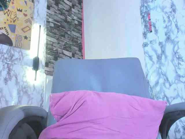 Dayana-20cm Sex Cam Show