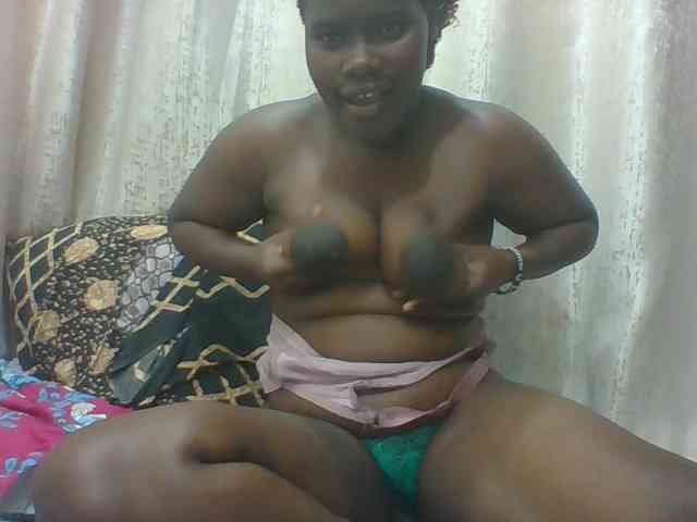 Queenvivy webcam