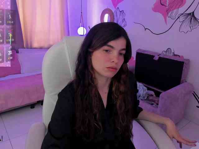 Model: Isabela-Fiorelli