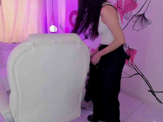 Model: Isabela-Fiorelli