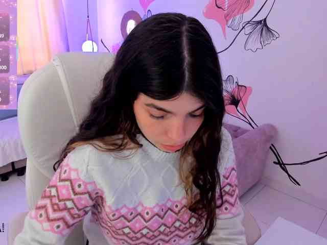 Model: Isabela-Fiorelli