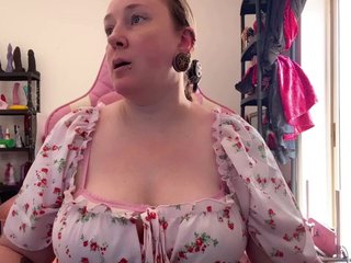 NylonQueen Porn Show