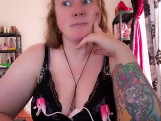 NylonQueen