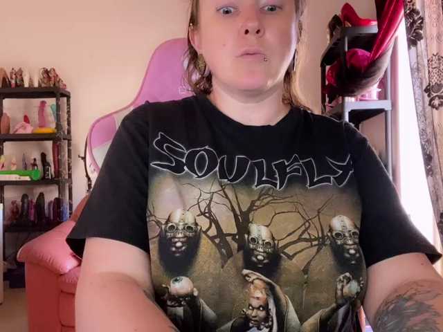 NylonQueen