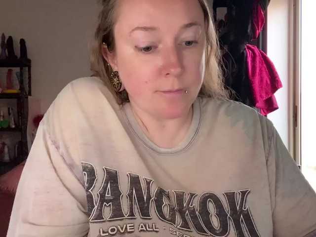 NylonQueen