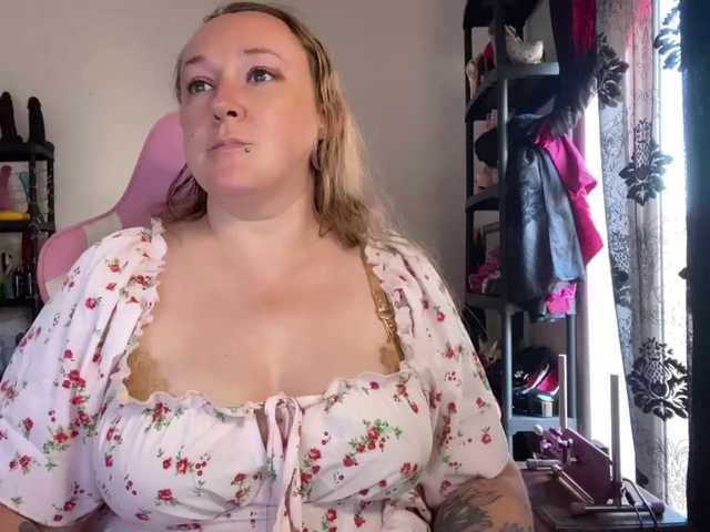 NylonQueen