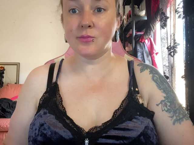 NylonQueen