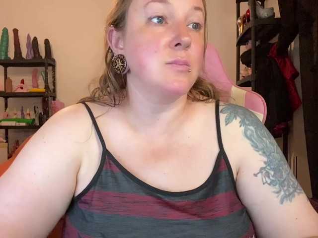 NylonQueen