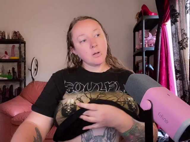 NylonQueen