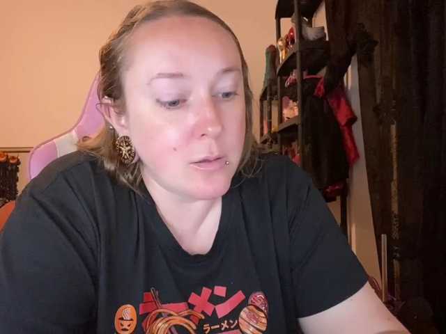 NylonQueen