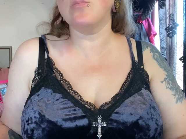 NylonQueen