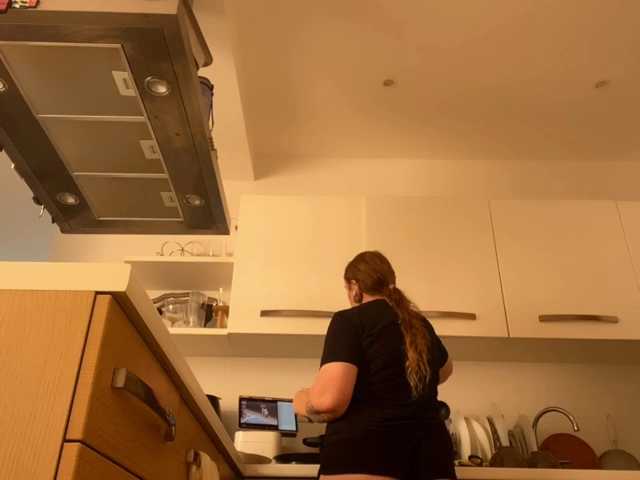 NylonQueen live cam on BongaCams