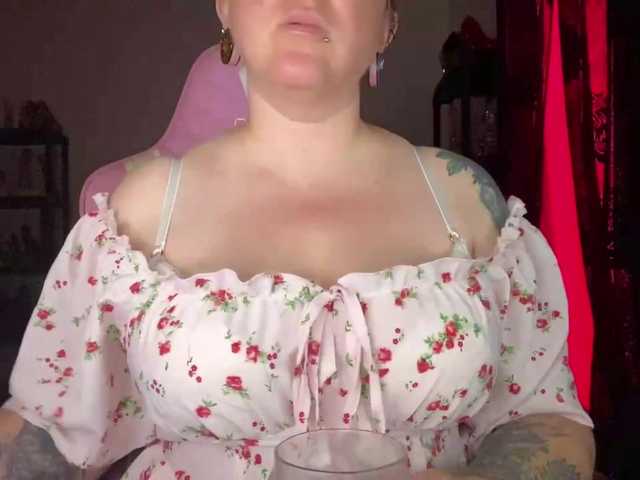 NylonQueen