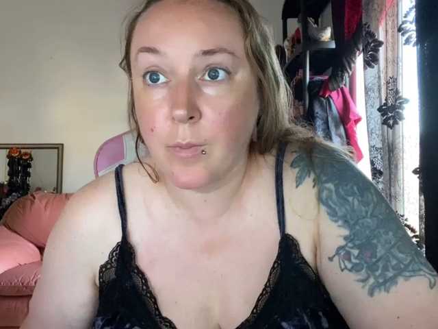 NylonQueen