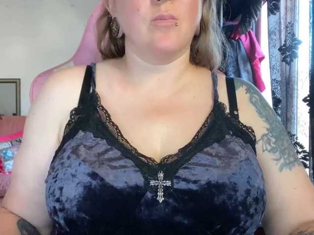 NylonQueen