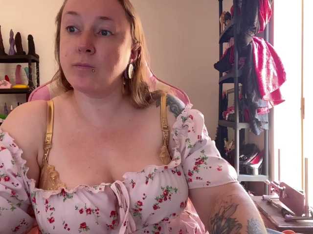 NylonQueen