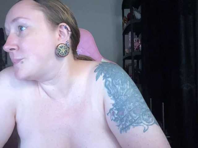 NylonQueen