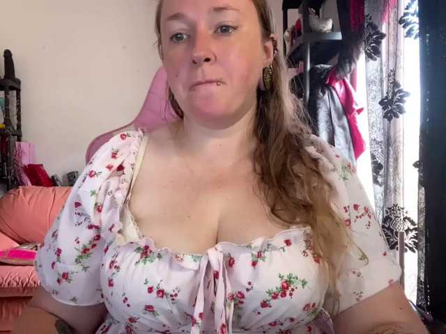 NylonQueen