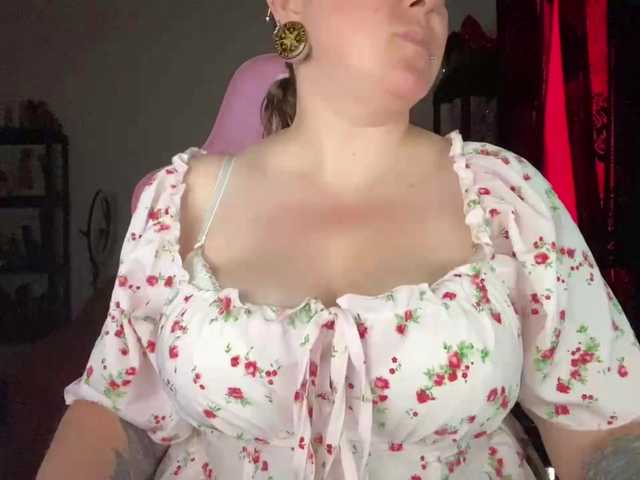 NylonQueen