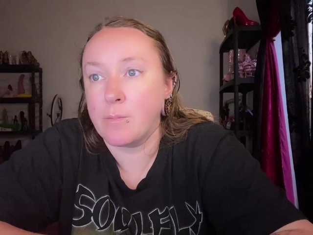 NylonQueen
