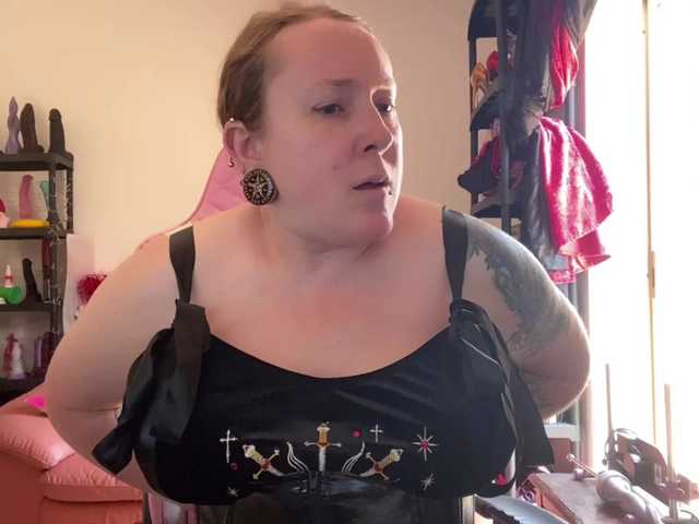 NylonQueen