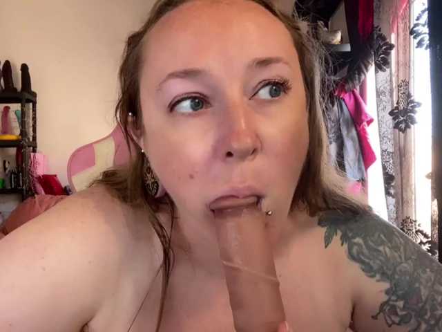 NylonQueen