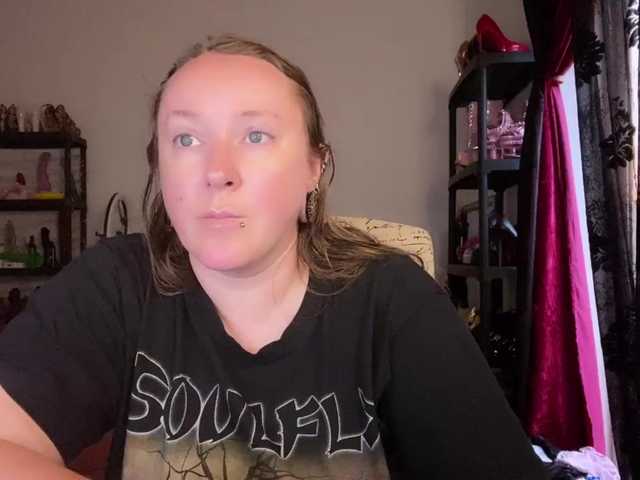 NylonQueen