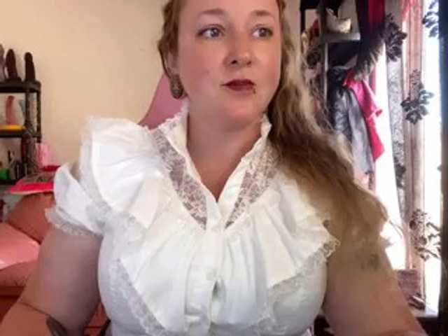 NylonQueen