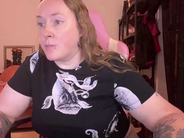 NylonQueen