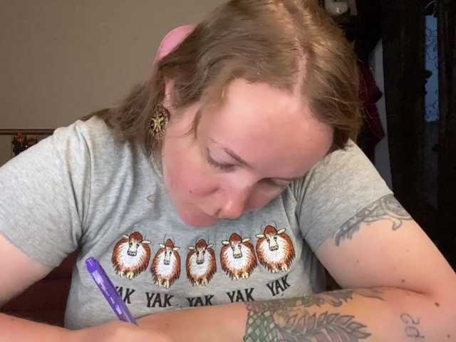 NylonQueen