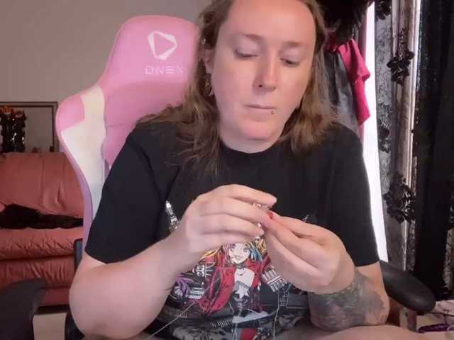 NylonQueen