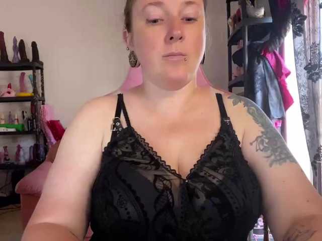 NylonQueen