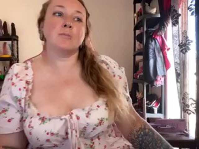 NylonQueen