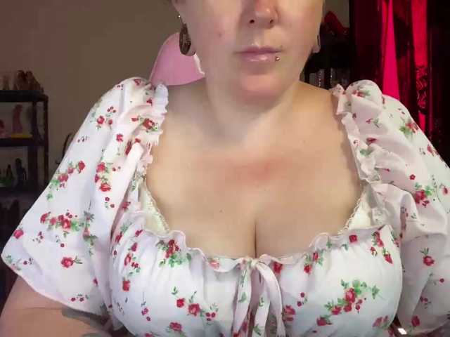 NylonQueen