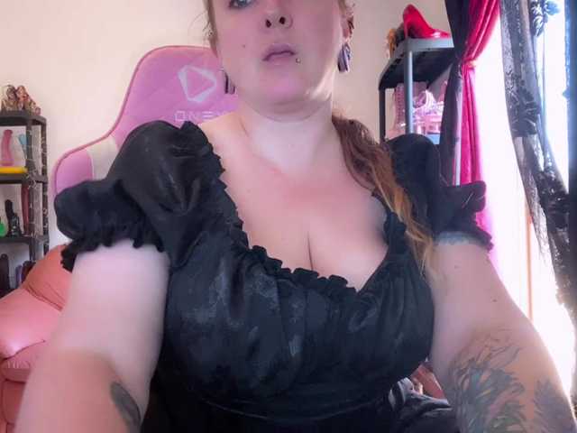 NylonQueen